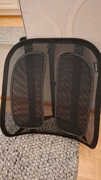 Selkätuki tuoliin. Fellowes Office Suites™ Mesh Back Support selkätuki