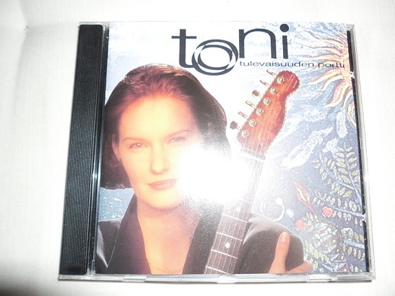 Toni Lähteenmäki Tulevaisuuden portti cd
