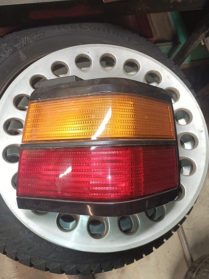 VW Passat takavalo