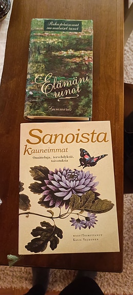 Settinä Runo kirjoja 2kpl