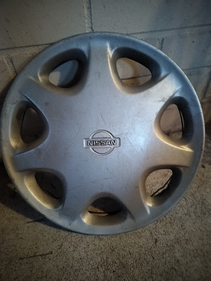 Nissan pölykapseli