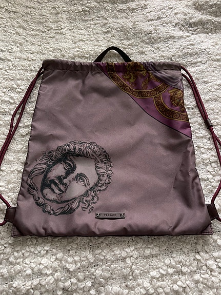 Versace Oyster- säkkireppu