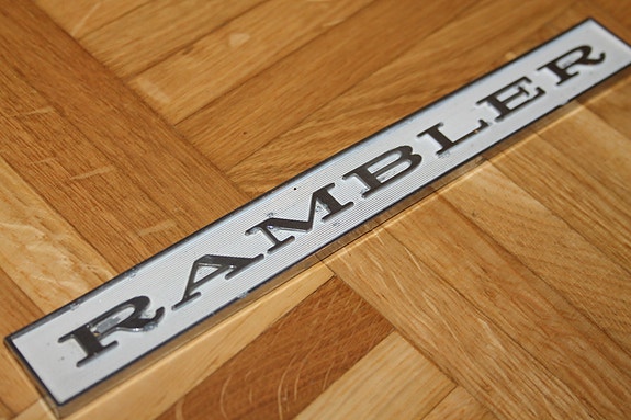 Rambler American teksti varaosa 60-luku auto AMC merkki metallinen logo tunnus