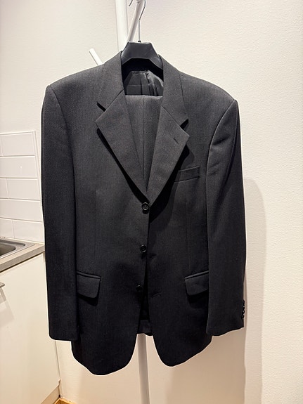 Turo Tailor / miesten tummanharmaa siisti puku koko 48