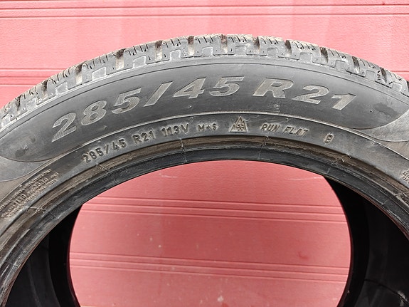 Pirelli kitkarenkaat