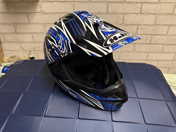 HJC CX MX crossikypärä -kuin uusi, laatikossa