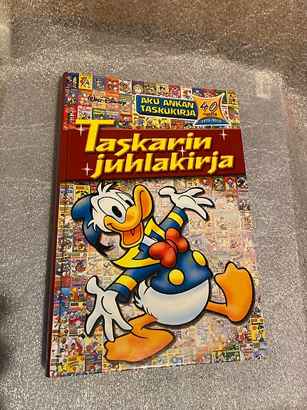 Aku Ankka Taskarin juhlakirja