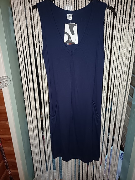 Nanson hihaton mekko / liivimekko violetti M, uusi