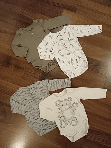 4kpl vauvan pitkähihainen body 74cm