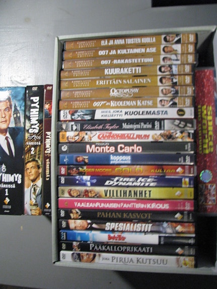 Roger Moore Elokuvia