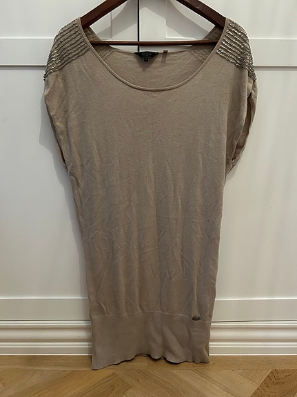 Guess beige mekko