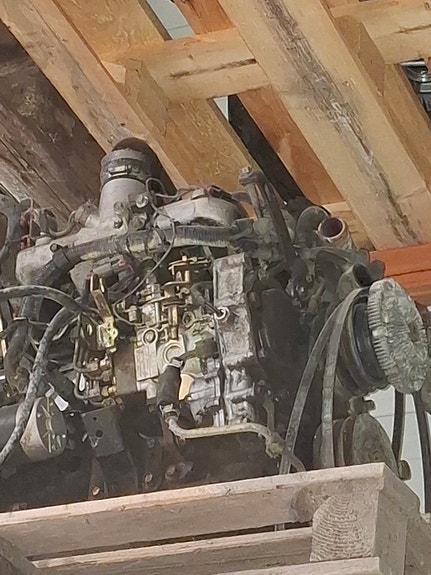 nissan King-cap td25 turbo moottori