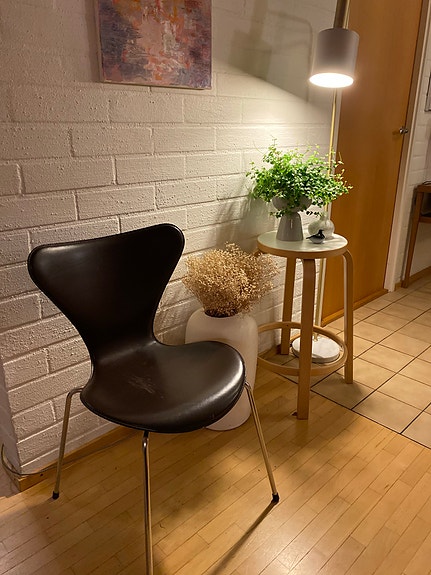 Fritz Hansen nahkainen seiska tuoli (3107)