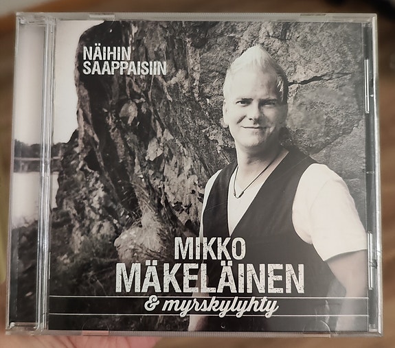Mikko Mäkeläinen ja Myrskylyhty Näihin Saappaisiin cd