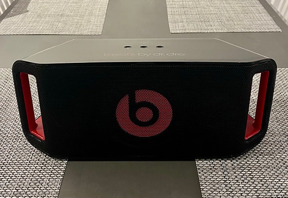 Beats by Dr. Dre kannettava Bluetooth kaiutin
