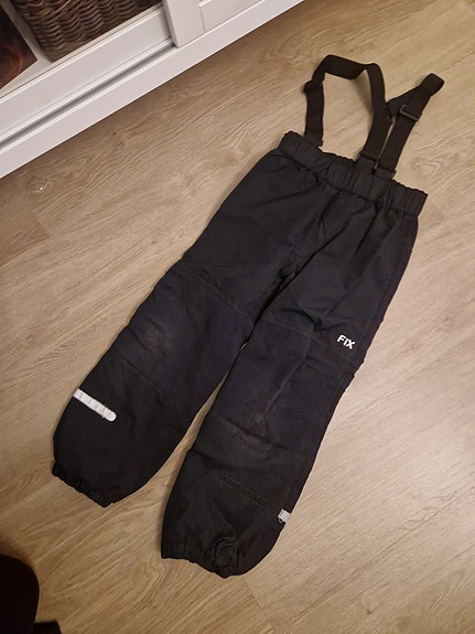Lindex ulkohousut välikauteen 128