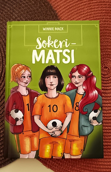 Sokerimatsi kirja + Peppi Pitkätossu tarvikepussi