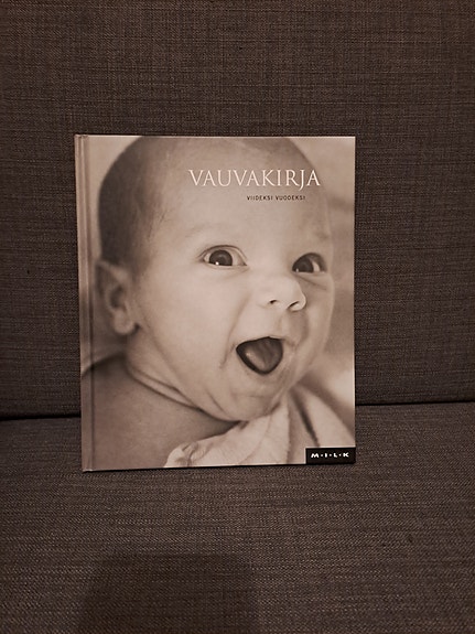 Vauvakirja viideksi vuodeksi