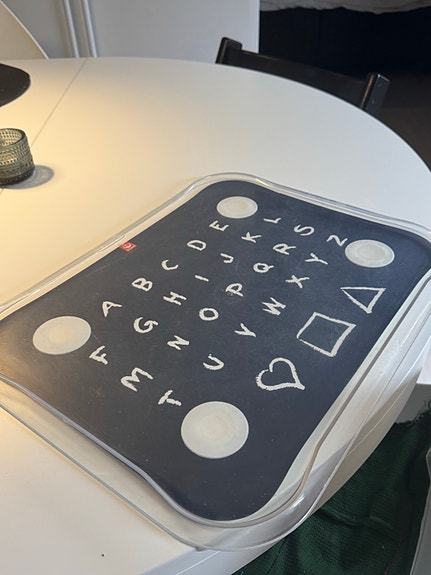 Stokke Table top -ruokailualusta