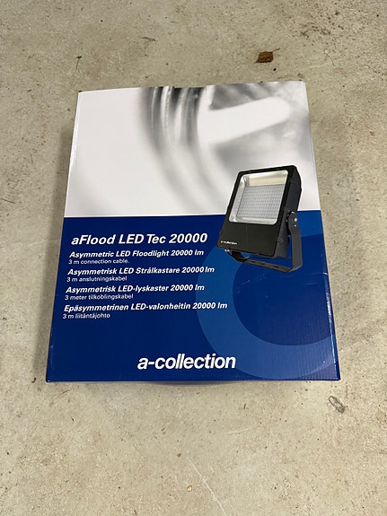 Myydään Led valonheitin 20000lm