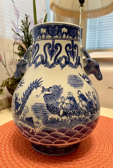 Vanha Kiinalainen ruukku. 25cm