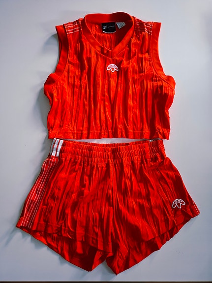 ALEXANDER WANG X ADIDAS shortsit & toppi setti