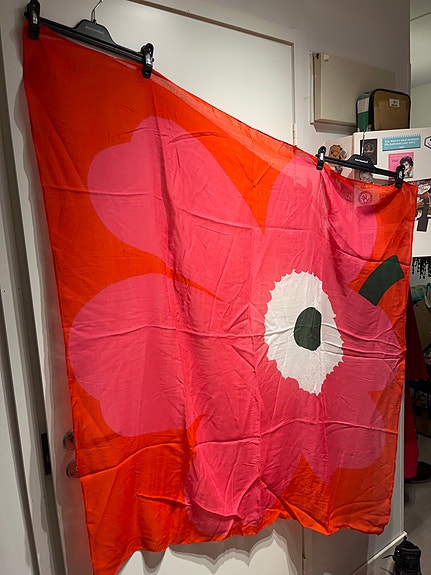 Marimekko iso unikko hartiahuivi/ kaulahuivi