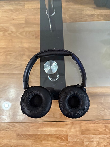 Philips TAUH202 On-Ear Bluetooth Headset