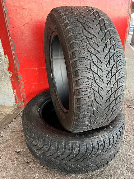 Lamellirenkaat Nokian Hakkapeliitta R3 DOT 19/2020 235/45 R18 98 T T 98