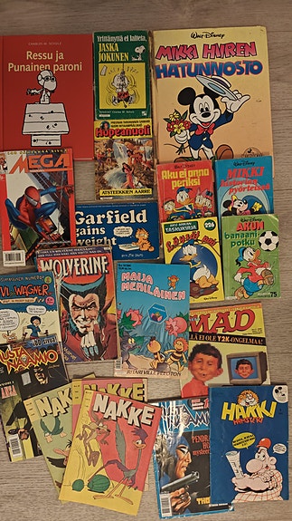 Vintage SARJAKUVAKOKOELMA: Mad, Tenavat, Mustanaamio ym. yhteishinta