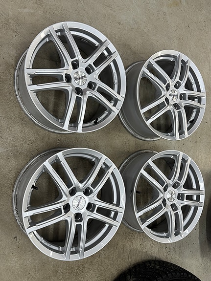 AUDI Q5 sopivat vanteet.