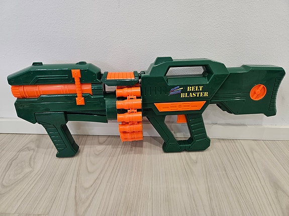 Air blasters belt blaster + 32 uutta ammusta