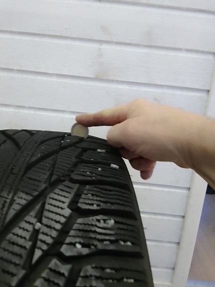 Nokian Hakkapeliitta R2 SUV
