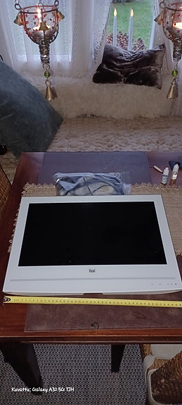 Pieni Dual Led väri tv/dvd soitin.