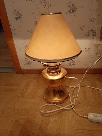 Retro valaisin 80 luvulta