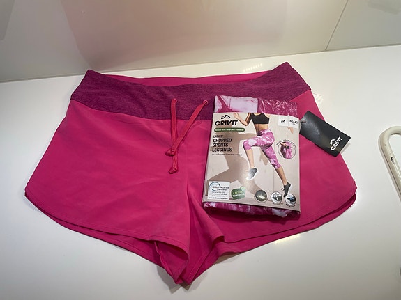 Crivit Sports urheiluleggingsit/ caprit ja HM shortsit koko 38