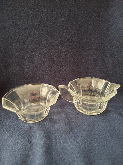 Vintage lasinen sokerikko + kermakko, puristelasia