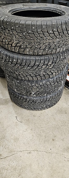 Nokian Hakkapeliitta C4 215/65R16C