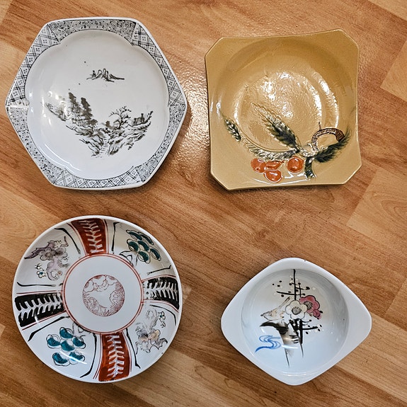Japanilaiset vintage astiat