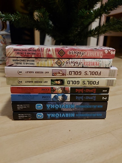 Mangaa, suomenkielistä