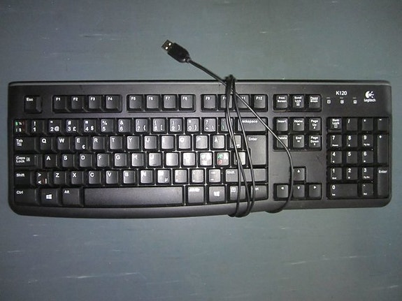 Logitech näppäimistö USB