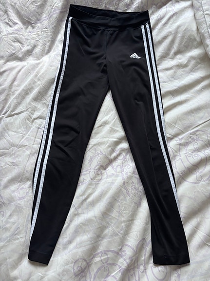 Adidas lasten housut koko L
