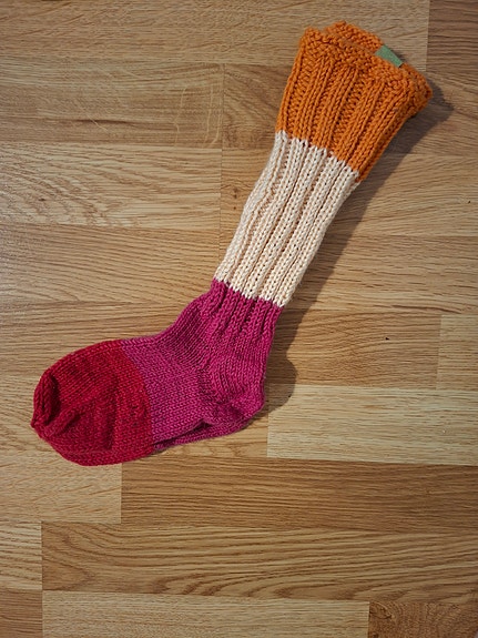 Pitkävartiset villasukat 20cm