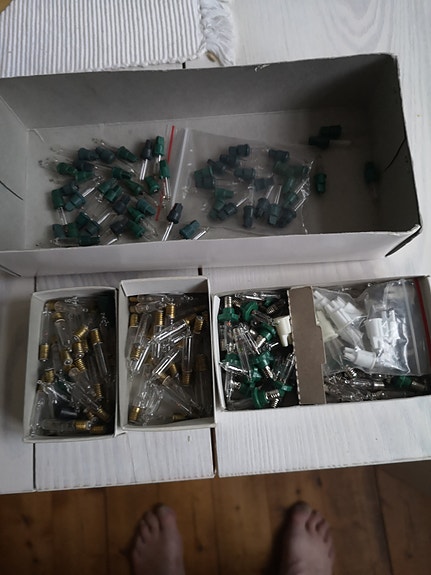 Lamppuja vanhoihin valosarjoihin.