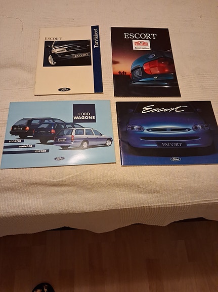Ford Escort Käyttöohjekirjat ja esitteet