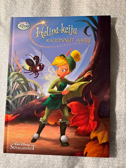 Disney Helinä-keiju ja kadonnut aarre kirja + kiiltokuv