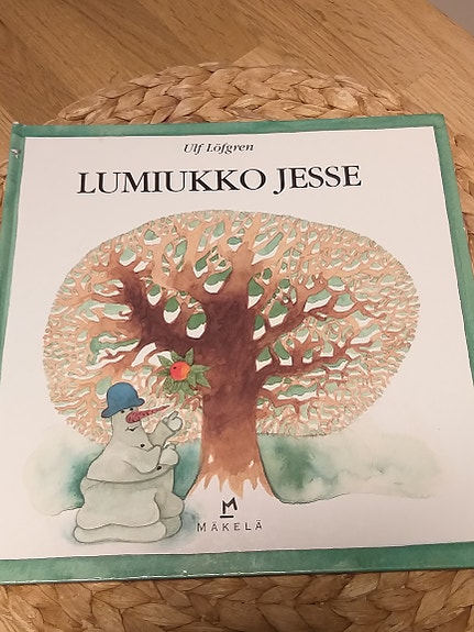 Lumiukko Jesse kirja.