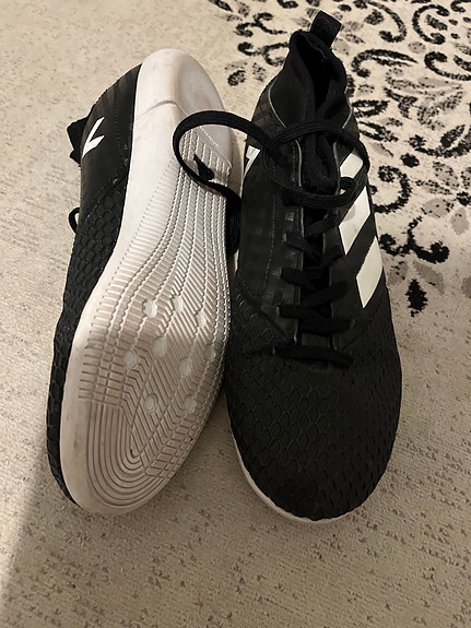 Adidas Futsal  koko 36 mustavalkoinen