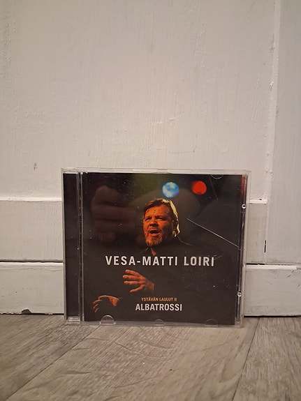 Vesa-Matti Loiri – Ystävän laulut II: Albatrossi (2004)