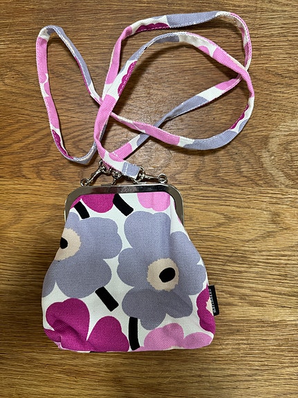 Marimekko-pikkulaukku
